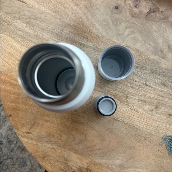 Stanley Adventure To-Go Bottle in Polar/Frost White (25 oz) - Picture 3 of 4